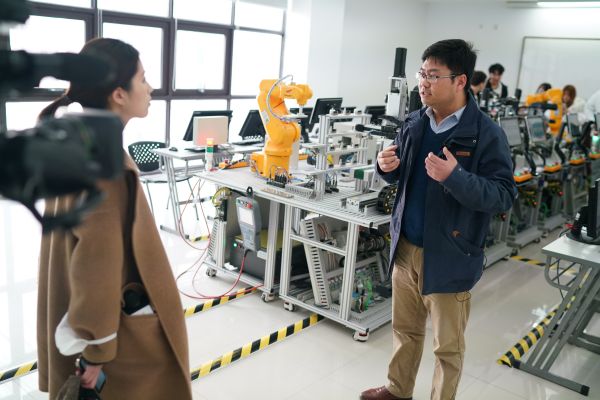 苏州百年职业学院