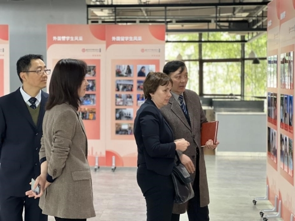 苏州百年职业学院