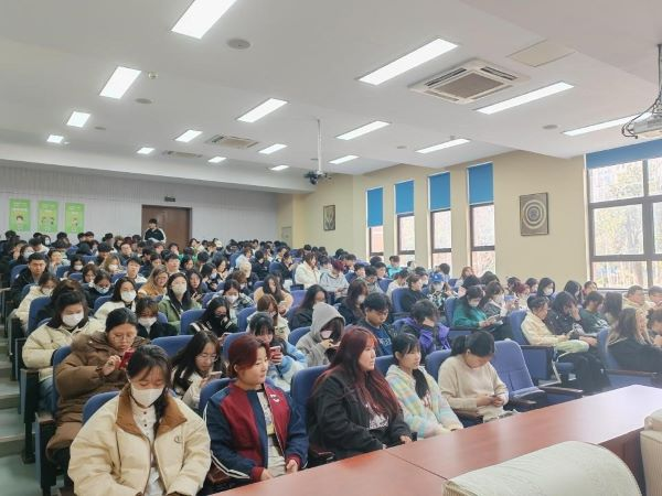 苏州百年职业学院