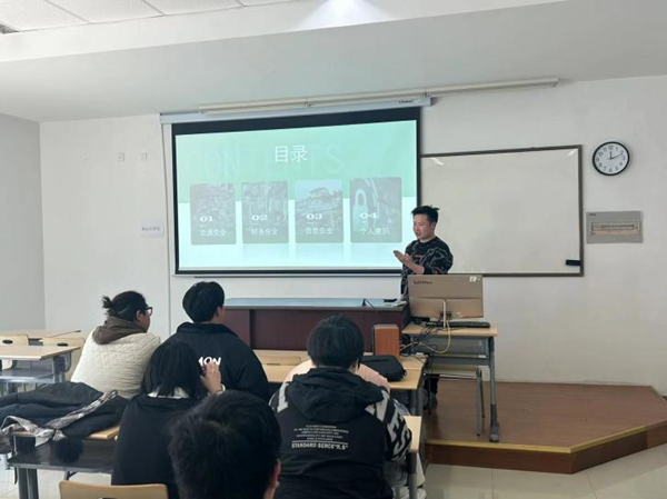 苏州百年职业学院