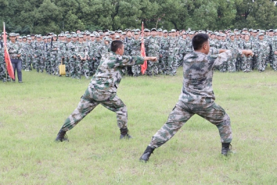 我院召开2019级新生军训动员大会