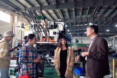 我院广告设计同学参观苏州斯莱克精密设备股份有限公司