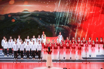 我校《我爱你中国》节目荣获科教创新区合唱节“最佳编排奖”