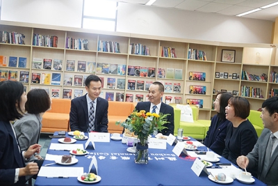 加拿大驻沪总领事馆吴龙领事一行访问苏州百年职业学院