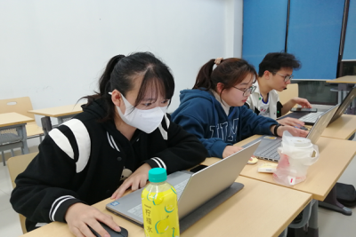 商学院学子在2021年度“Shopee杯”全国跨境电商创新创业公益大赛(华东赛区)中获得佳绩