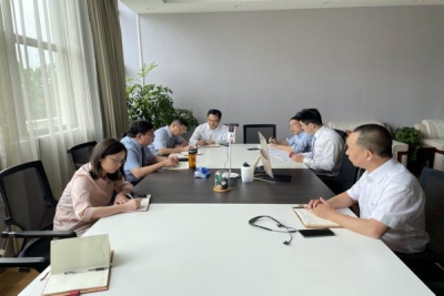 我校召开意识形态工作分析研判会