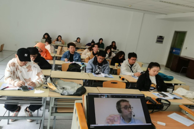 SCC-CC Working Together for English Online Teaching against COVID-19