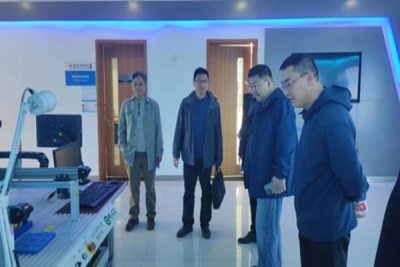 江苏海洋大学信息化中心主任梁海军一行来我校考察交流