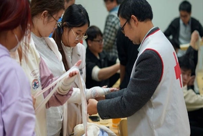 “学习急救知识，践行雷锋精神”——工学院举办雷锋月主题初级救护员培训活动