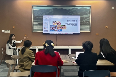 英语课堂展风采，示范教学促成长