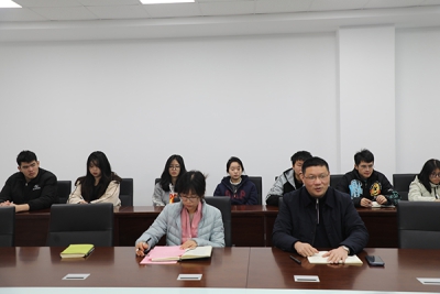 培根铸魂——我校开展形势与政策报告会