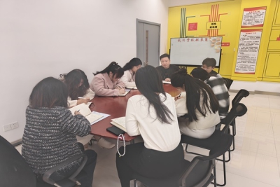 ”艺”气风发少年时,热辣滚烫启新篇——艺术设计学院开展新学期教育活动