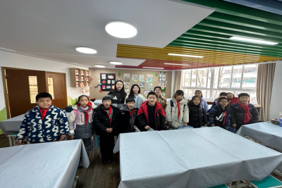 春风暖童心，温暖伴成长 —— 艺术设计学院携手博雅学院开展志愿服务活动