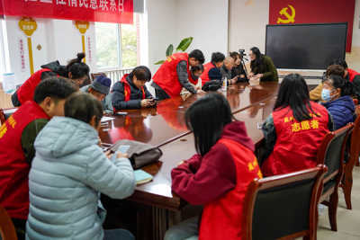 春“锋”送暖 服务银龄 —— 艺术设计学院开展爱心助老志愿活动