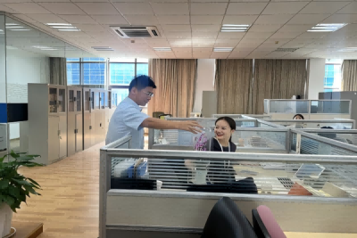 尊师重教，情满百年 —— 校工会与校团委携手开展第40个教师节慰问活动